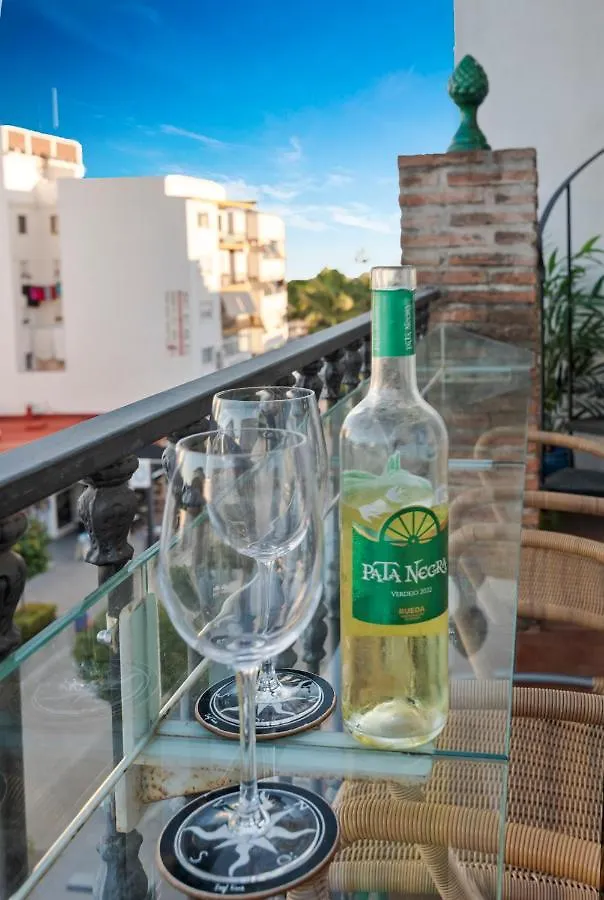 Fantastic Penthouse In Downtown San Pedro By Costarentals - Ref M35 Marbella